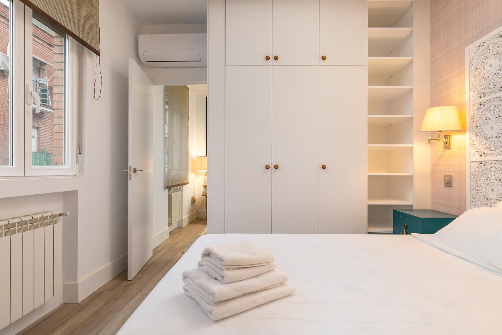 Plaza De Castilla Apartments Madrid Dış mekan fotoğraf